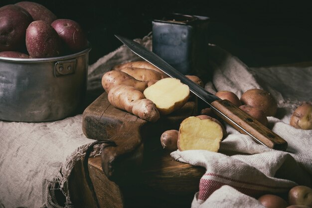 Verscheidenheid van rauwe aardappelen