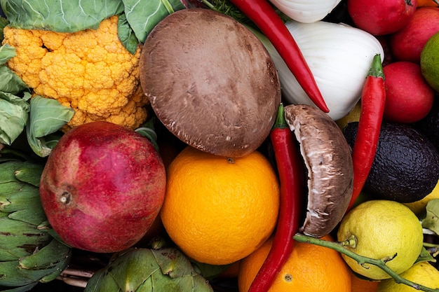 Verschillende groenten en fruit paddenstoelen als achtergrond voor gezonde voedseloogst of markt