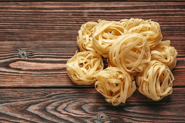 Verschillende soorten italiaanse pasta