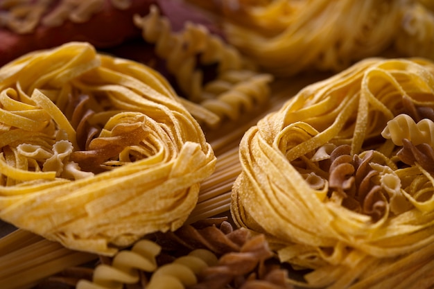 Verschillende soorten Italiaanse pasta