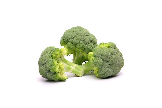 Verse broccoli geïsoleerd op een witte achtergrond