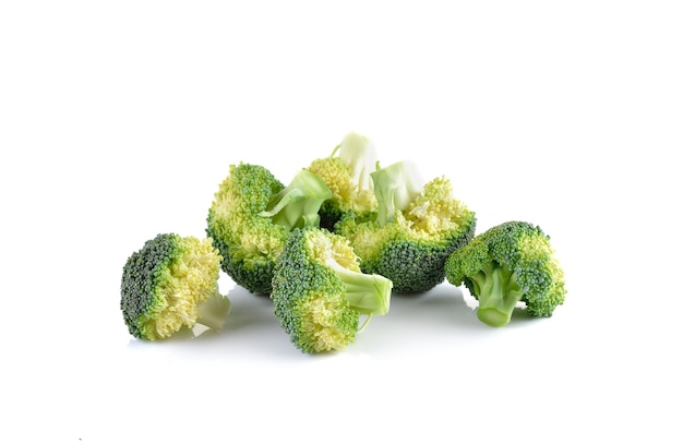 Verse brocoli op wit