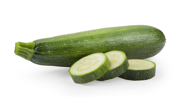 Verse courgette geïsoleerd op een witte achtergrond