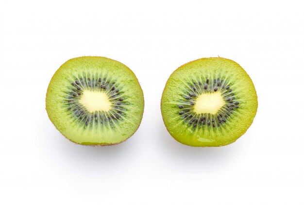 verse kiwi op wit