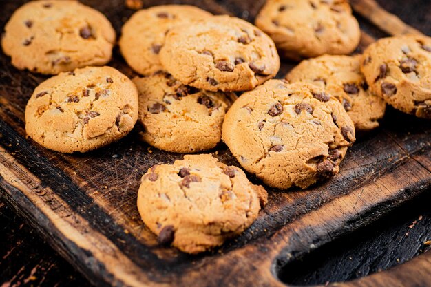 Verse koekjes met stukjes melkchocolade