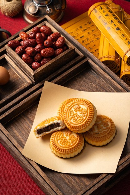 Verse mooncakes in een feestelijke sfeer