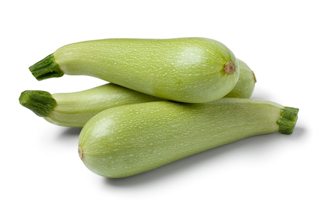 Verse rauwe groene courgettes
