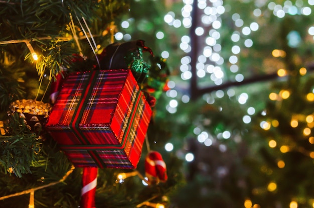 Versier de vintage achtergrond van de kerstboom.