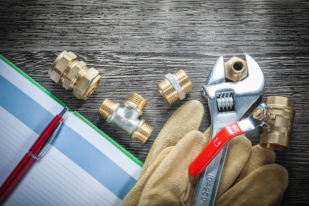 Verstelbare sleutel waterklep pijp connectoren lederen beschermende handschoenen notitieblok pen