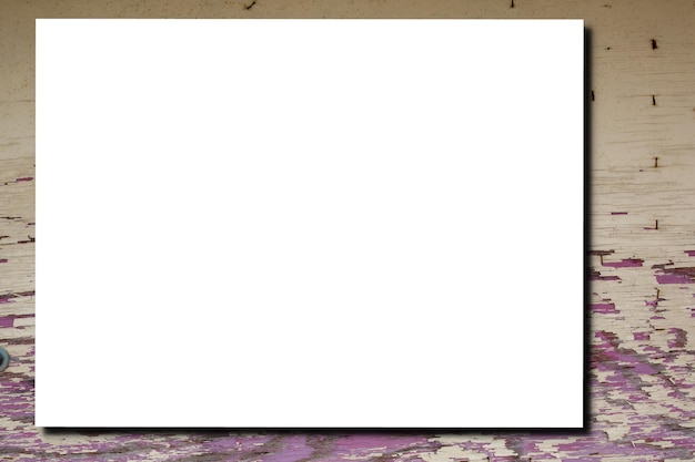 上面図のモックアップで古い使用済みの木製の背景のパンフレットのために空の垂直空白の紙シート