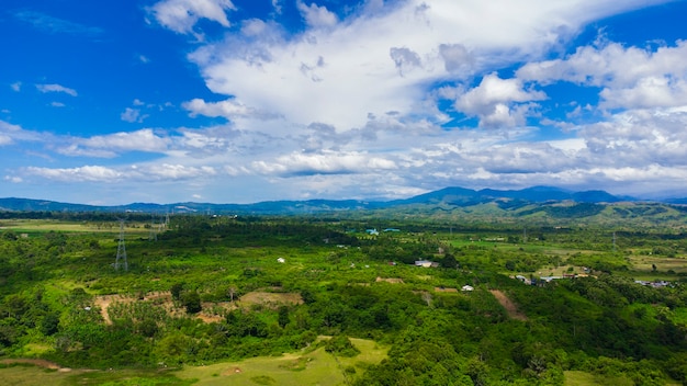 매우 아름다운 Mount Seulawah Agam은 인도네시아 Aceh Besar Aceh 지역에 있습니다.