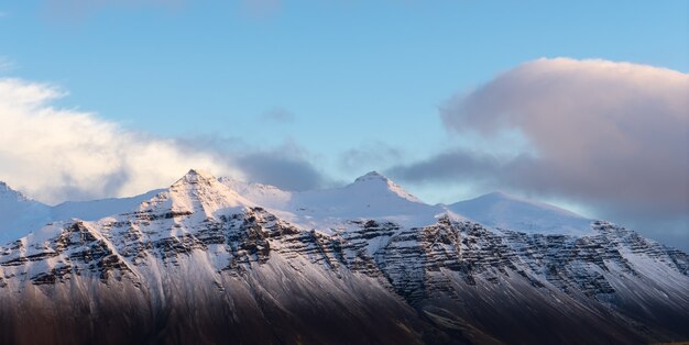 Montagna vestrahorn sulla penisola di stokksnes, hofn, iceland