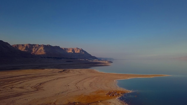 viaduct van de dode zee en woestijn in Israël