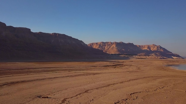 viaduct van de dode zee en woestijn in Israël