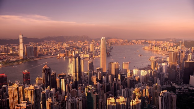 Гавань Виктория Гонконг на закате