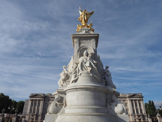 Victoria Memorial in London