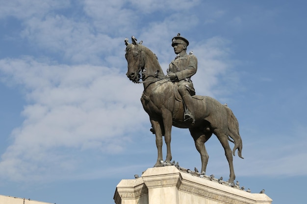 Foto monumento alla vittoria ad ankara