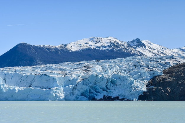 ヴィエドマ氷河と同じ名前の湖、氷河国立公園、パタゴニア、アルゼンチン