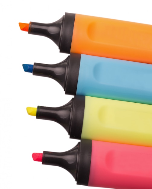 Vier plastic gekleurde markers