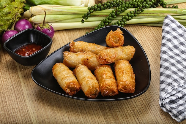 Vietnamese cuisine fried spring roll