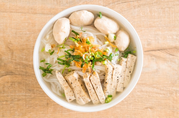 Vietnamese noedels (pho)