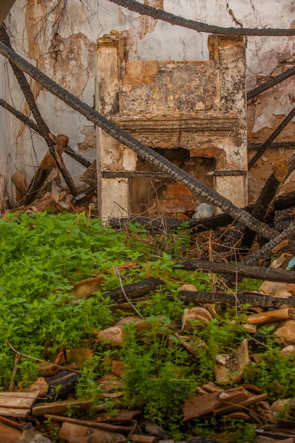 Photo view of an abandoned wall