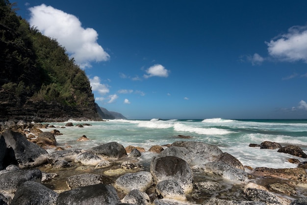 View along Na Pali coast from Ke'e Beach