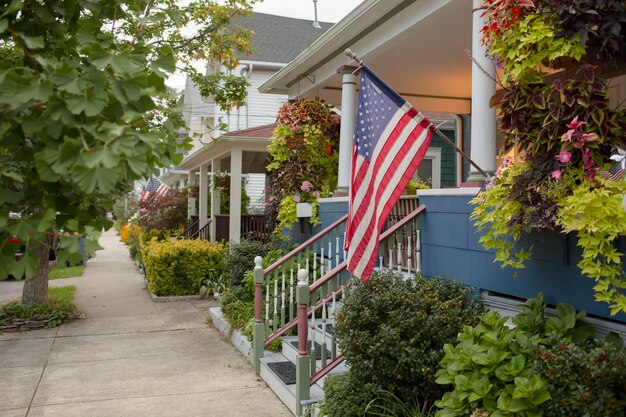 Photo view of american flag outside home