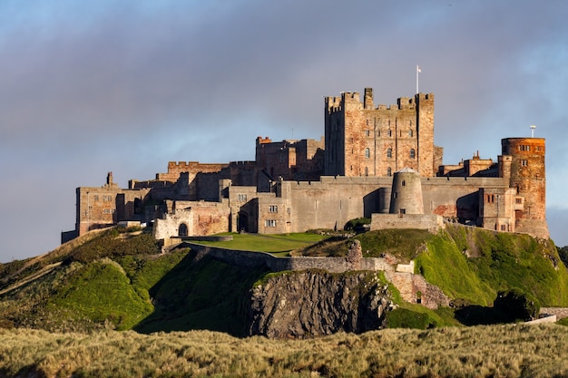 Foto veduta del castello di bamburgh