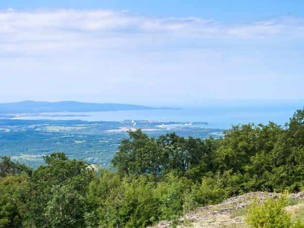 Вид на побережье Черного моря с городами Болгарии