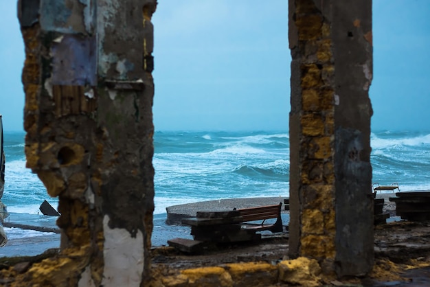 Foto veduta delle barche sulla spiaggia