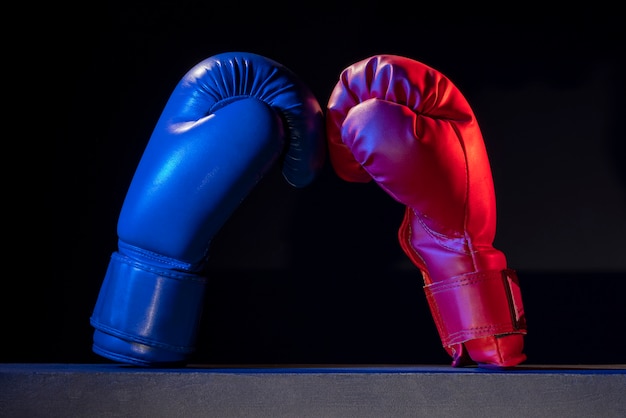 Foto vista di guantoni da boxe