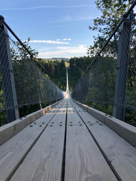 Photo view of bridge against sky