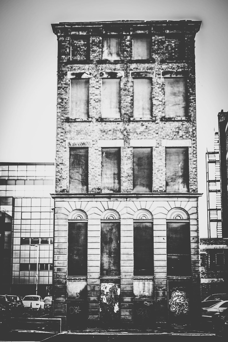 Photo view of building