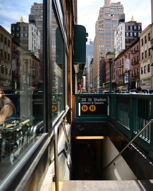 Photo view of buildings in city