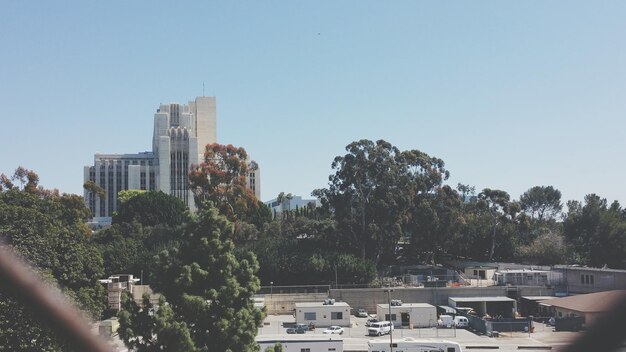 Photo view of buildings in city