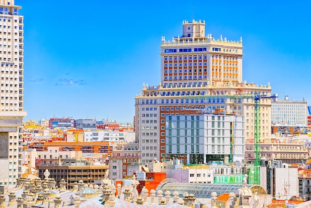 Vista della capitale della spagna-bella città madrid da una vista a volo d'uccello.