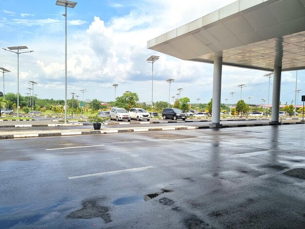 Photo view of the car park at the airport