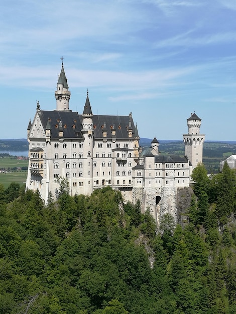 Photo view of castle against sky