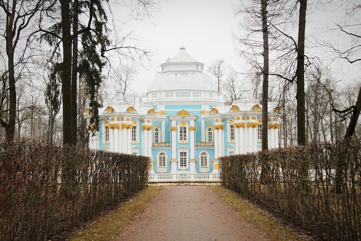 Photo view of cathedral against sky