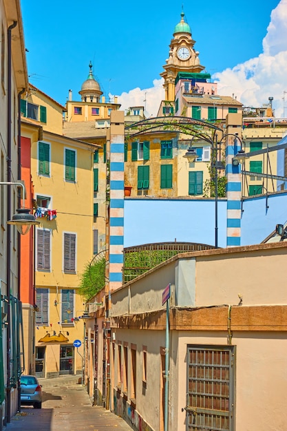 イタリア、リグーリア州、ジェノヴァ（ジェノヴァ）市の中心部の眺め