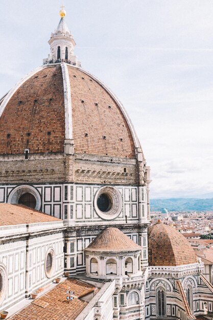 Foto vista della chiesa contro il cielo