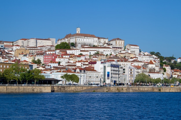 Посмотреть на город Коимбра, Португалия