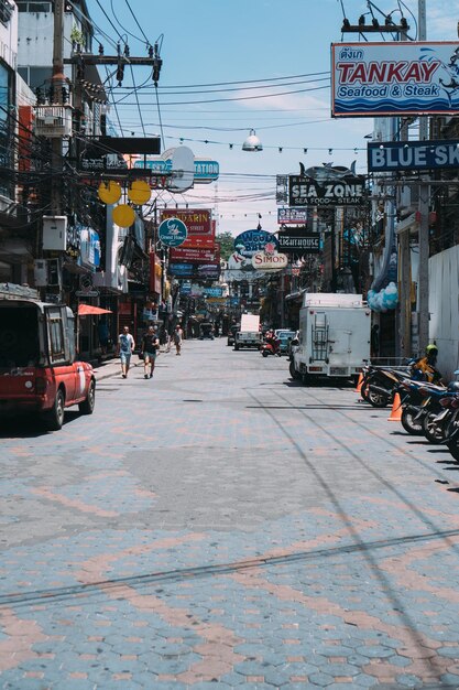 Photo view of city street