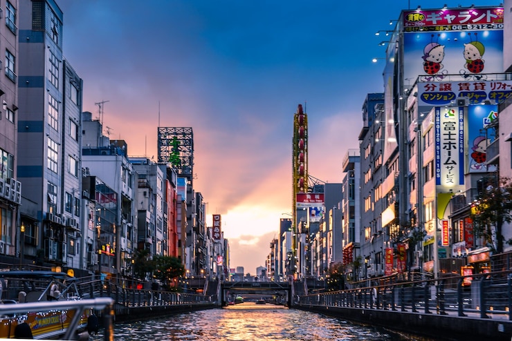 Photo 夕暮れの街の景色