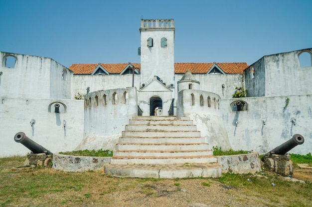 Photo view of colonial fort coenraadsburg in elmina ghana