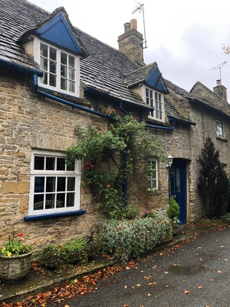 Photo view of cotswolds cottage