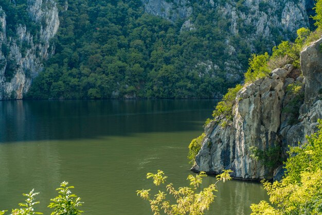 Photo view at danube gorge in djerdap on the serbian-romanian border