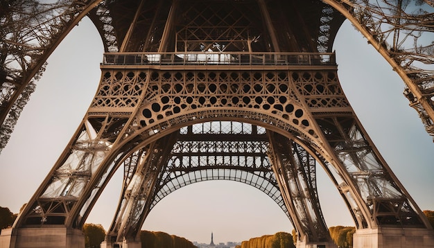 Photo a view of the eiffel tower from below