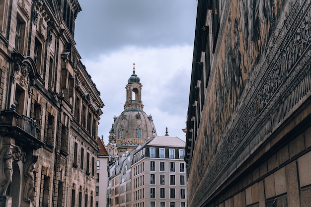 Vista su frauenkirche (chiesa della nostra signora) nella città di dresda, germania europa